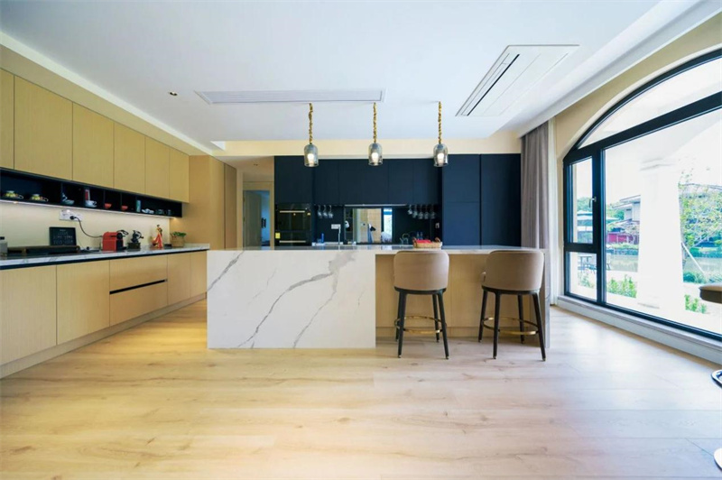 Room Tour|一線臨湖庭院，高階生活的藝術想象 image8