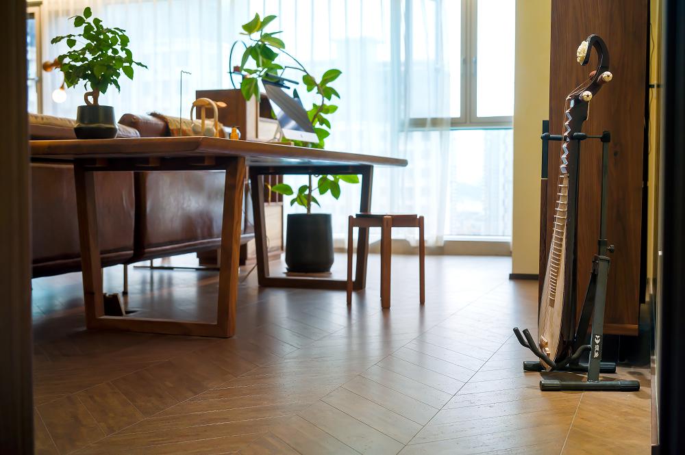 中式風新家的靈魂，居然是這塊軟木地板 圖片16