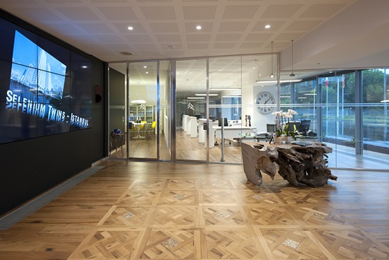 得高進(jìn)口地板講解下地板的開(kāi)裂如何預(yù)防